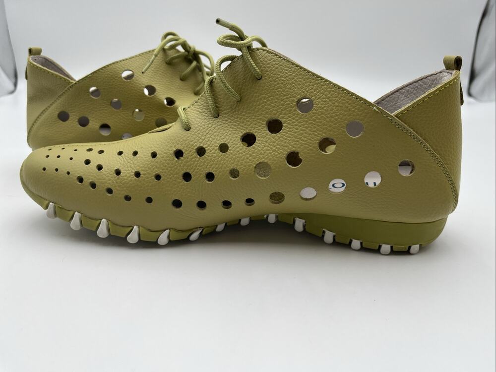 Litfoot Womens Oxford GREEN Leather Perforated Shoes Size 40 US 9-9 1/2